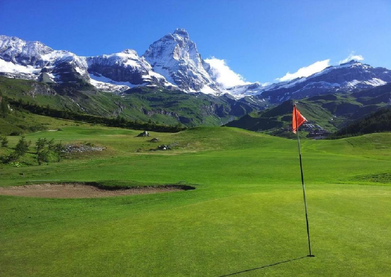 Cervinia Ski In Ski Out - Studio On The Slopes بيريوِل تْشيرفينيا المظهر الخارجي الصورة